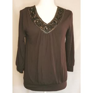 3/4 Sleeve Embellished V-neck Top
